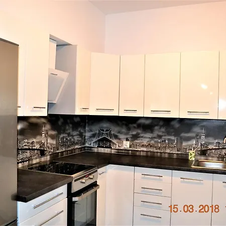 Amistik Tower Appartamento Breslavia